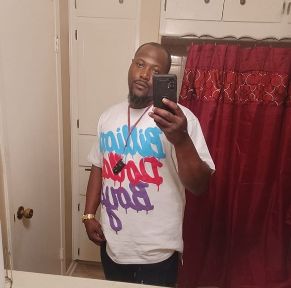 Meet your Posher, Rashad - Picture 1 of 1